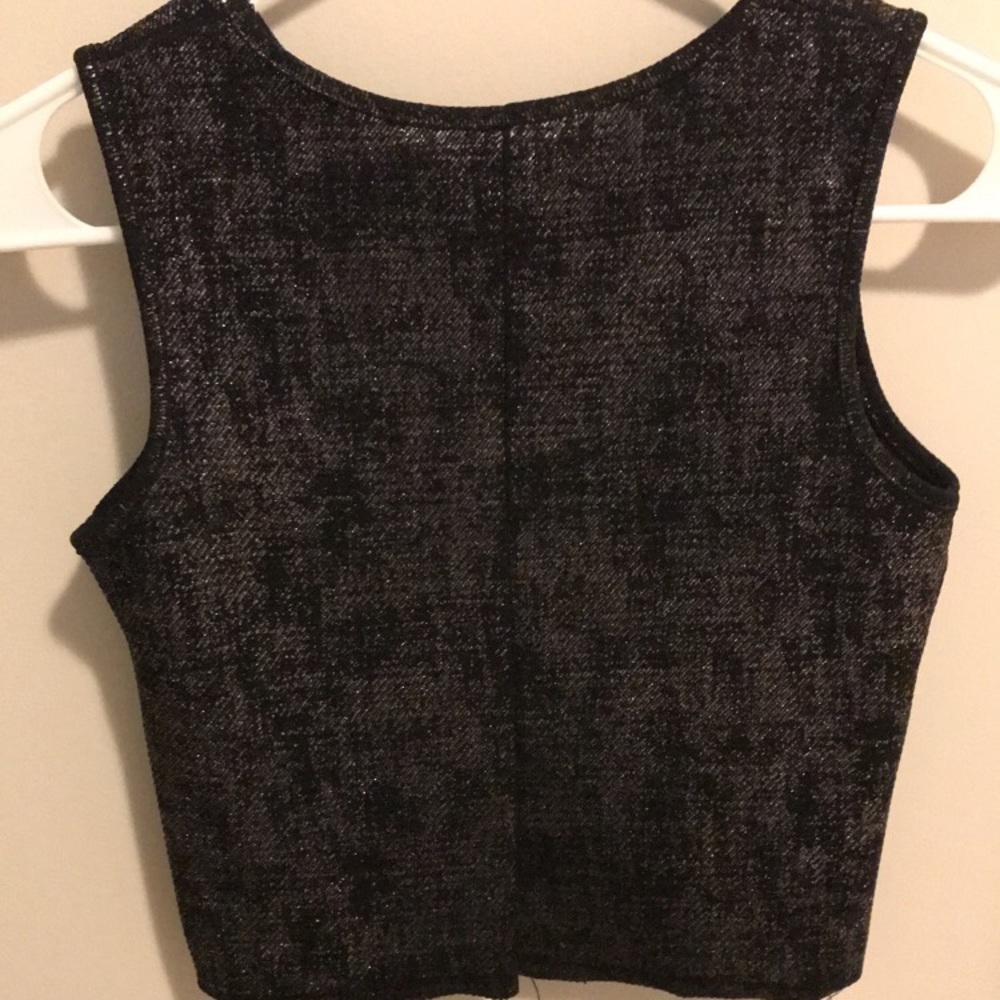 Crop Top - Picture 2 of 3